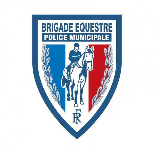 Ecusson plastifié en relief 65 x 90 mm Police Municipale Brigade Equestre Ecusson plastifié en relief 65 x 90 mm Police Municipale Brigade Equestre