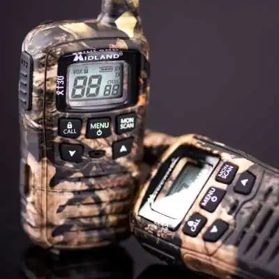 Talkie-walkie XT30 Lot de 2, Camo 6km Midland